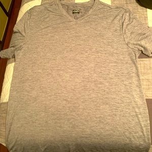 Legend v neck shirt xl